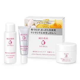 Shiseido Senka White Beauty набор увлажнение и отбеливание