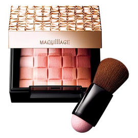 Shiseido Maquillage Dramatic Mood Veil румяна с кистью