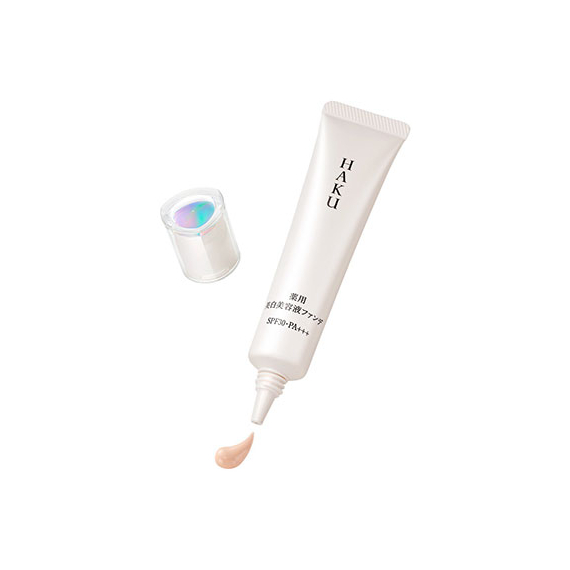 Shiseido HAKU Melanofocus F отбеливающая эссенция с эффектом тонального крема
